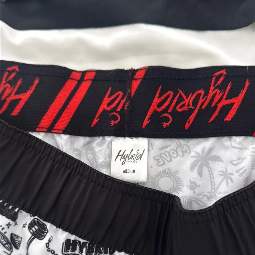Hybrid Black and White Graphic Crop Top and Shorts Set - Picture 4 of 5